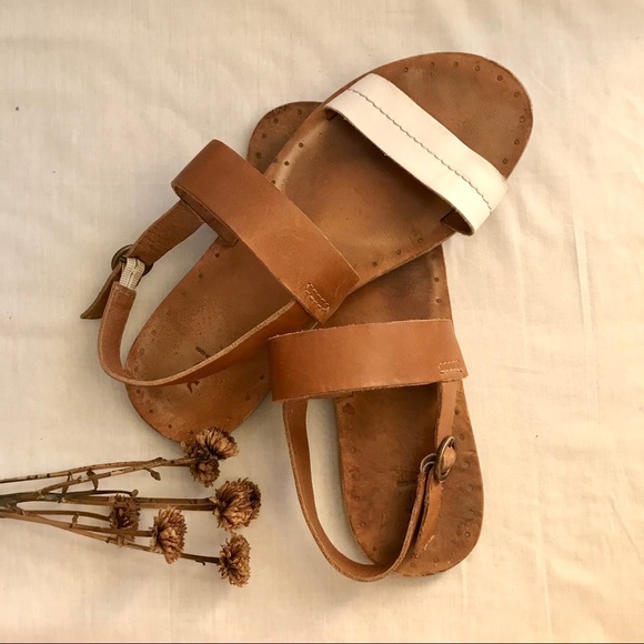 Frye Ally 2 Band Sling Flat Leather Casual Sandals - Picture 14 of 16